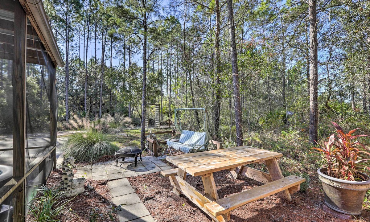 Salem House | Keaton Beach Escape w/Hot Tub < 2 Mi to Shore