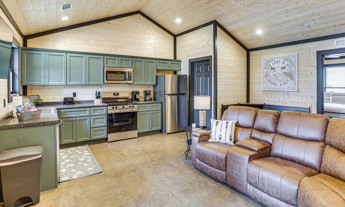 Murray Cabin | Kentucky Lake Escape: Family Cabin w/Fire Pit