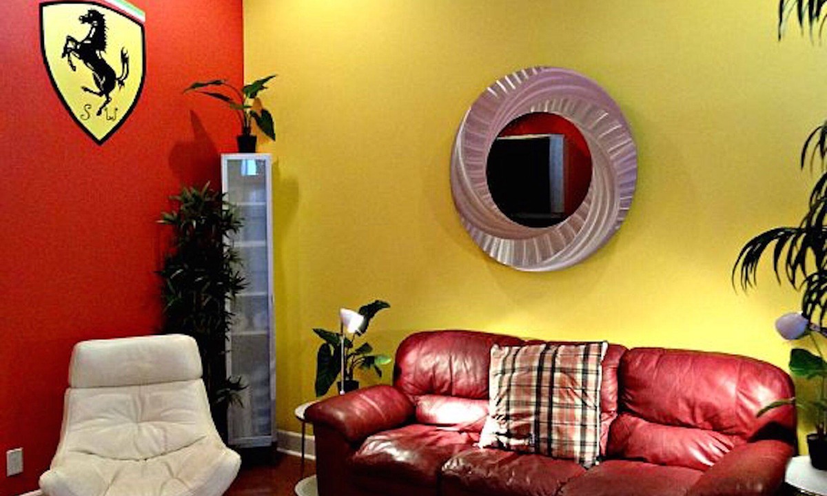 Uptown - Upper Duval Condo | "LA DOLCE VITA", OLD TOWN! STEPS TO DUVAL! SLEEPS 2-4, 3 BLOCKS TO SOUTH BEACH!