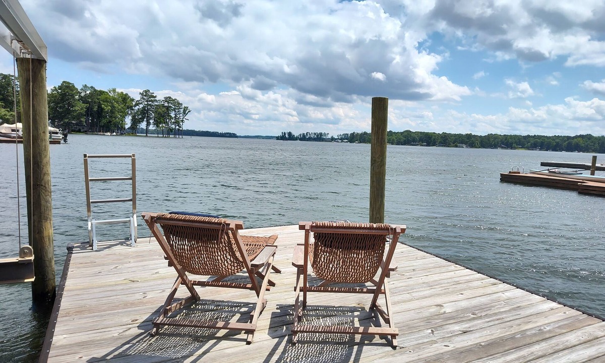 Chapin House | Lake Home with Pool Table, Dock, Kayaks, Fire Pits, Ice Maker