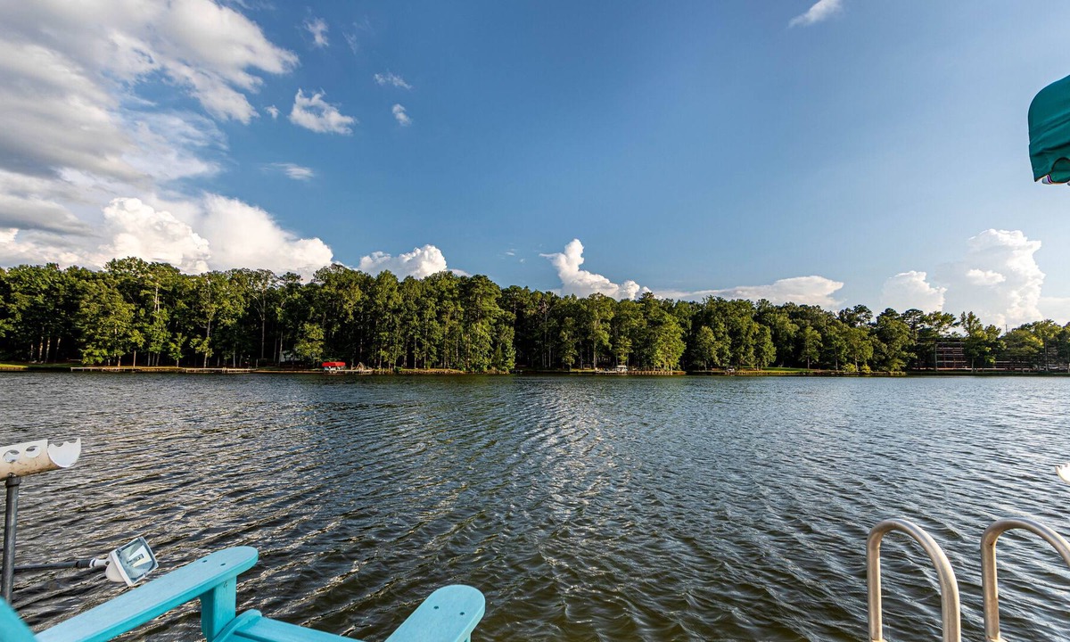 Eatonton House | Lake Oconee Waterfront Home with Indoor Heated Pool, Jacuzzi and Sauna
