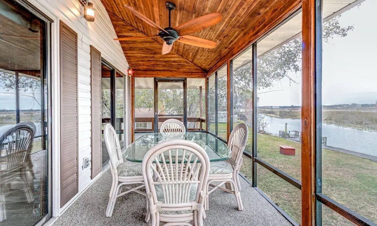 Inverness Condo | Lake Side Retreat