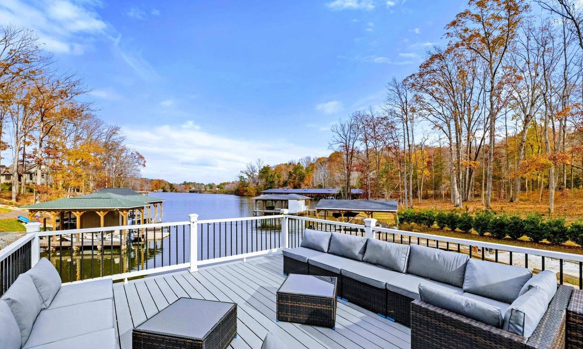 Bumpass House | Lakefront Lake Anna with Cove, Dock, Deck, Hot Tub