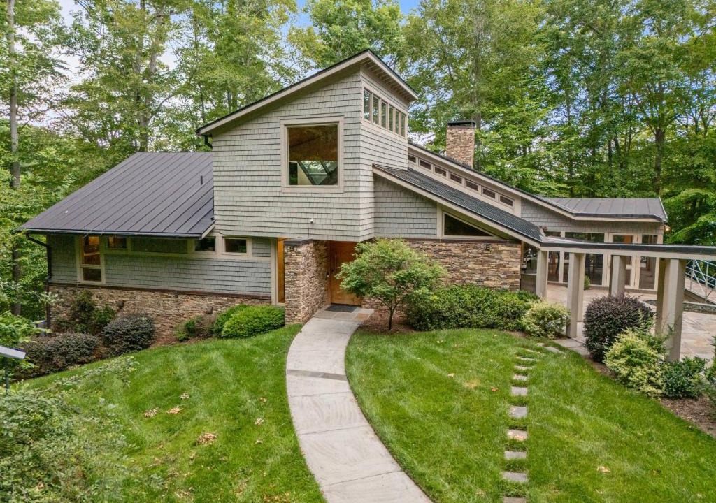 Roxboro House | Lakefront Roxboro Home w/Private Dock!