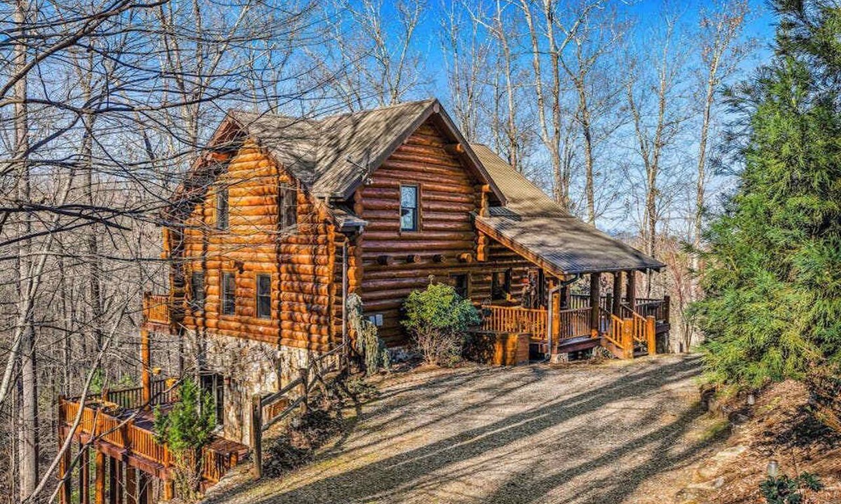 Ridges Over the Lake Cabin | Lakeview Manor Cabin