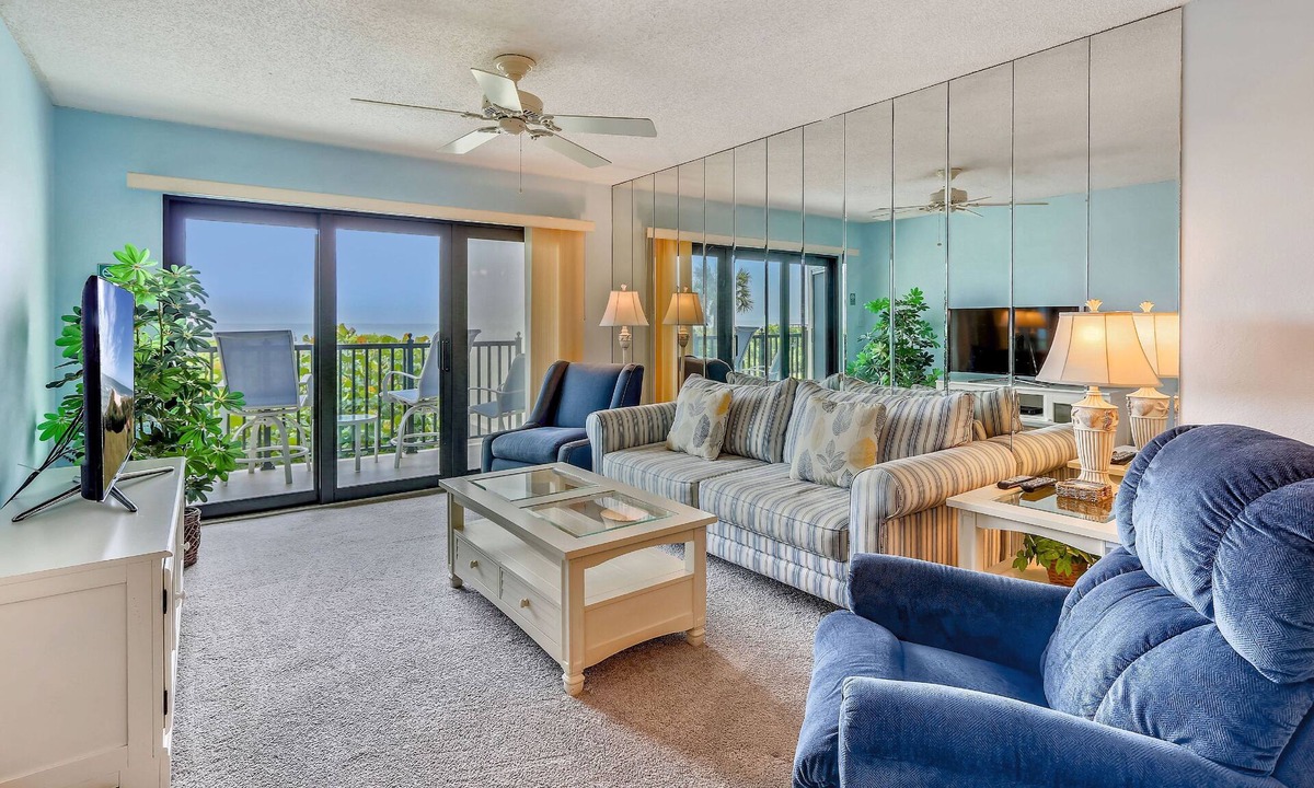 Sunset Beach Condo | Land's End 202 building 9 Beachfront Condo w| balcony, close to pool!
