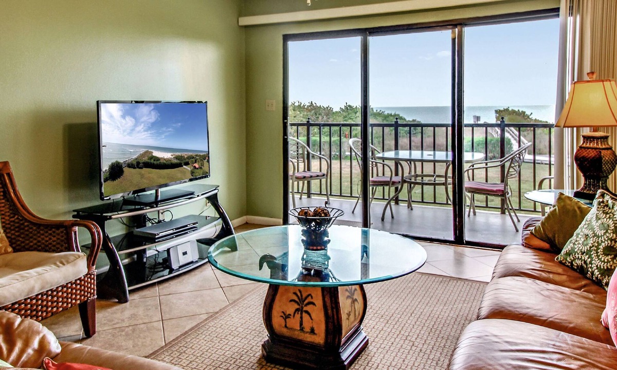Sunset Beach Condo | Land's End 204 building 9 Beach front, lovely updates, close to pool!