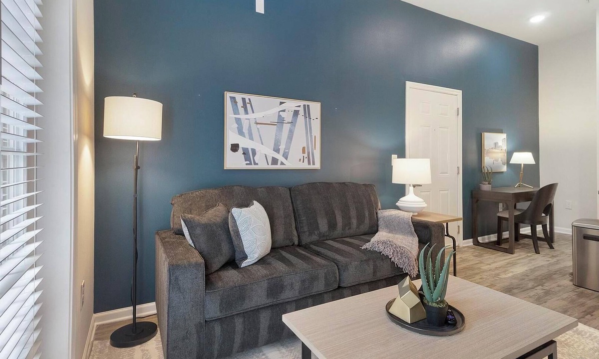 Charlotte Apartment | Landing | Beautiful 1BD, Gym, Clubhouse