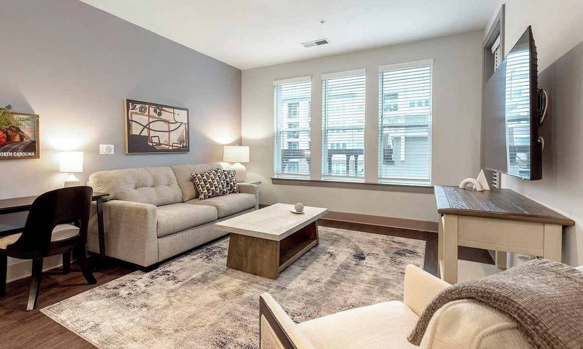 Charlotte Apartment | Landing | Beautiful 2BD, Gym, Yoga Studio
