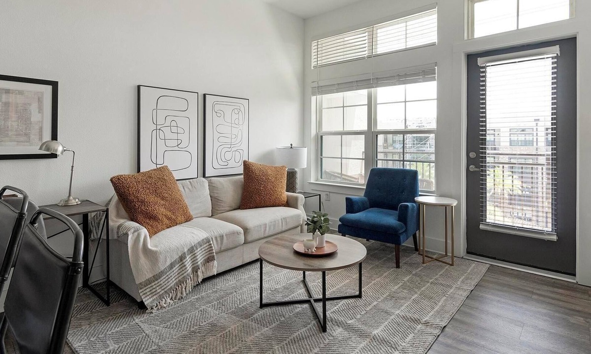 San Marco Apartment | Landing | Beautiful 1BD, Yoga Studio, Gym