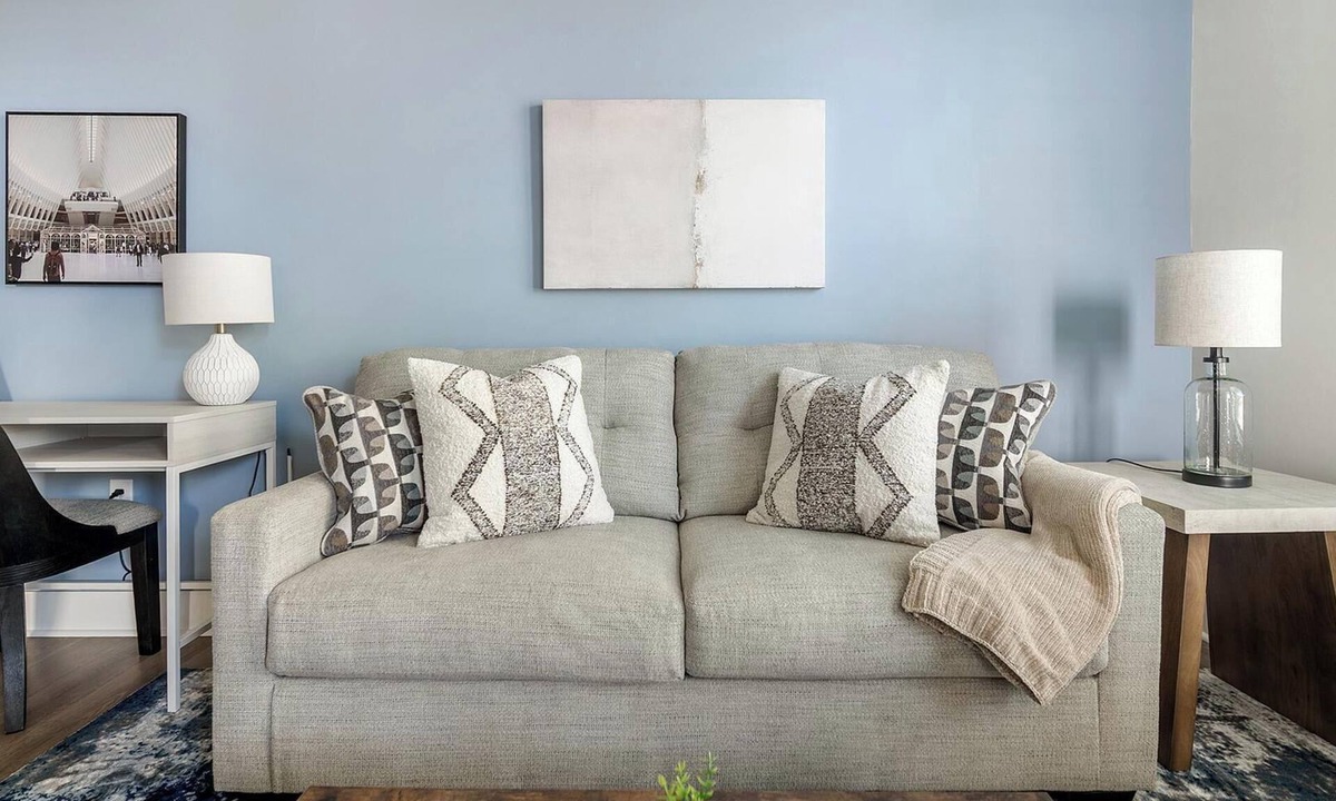 Hickory Apartment | Landing | Chic 1BD, Gym, Yoga Studio