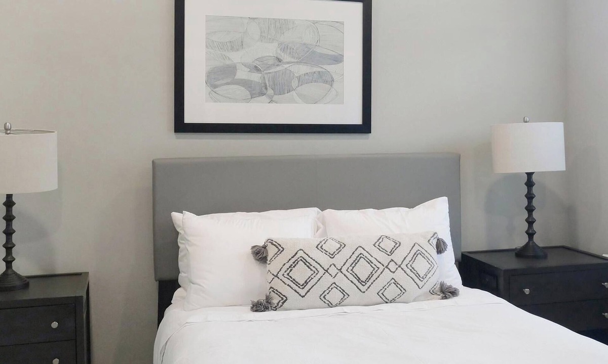 Fort Myers Apartment | Landing | Chic 1BD, Yoga Studio, Gym