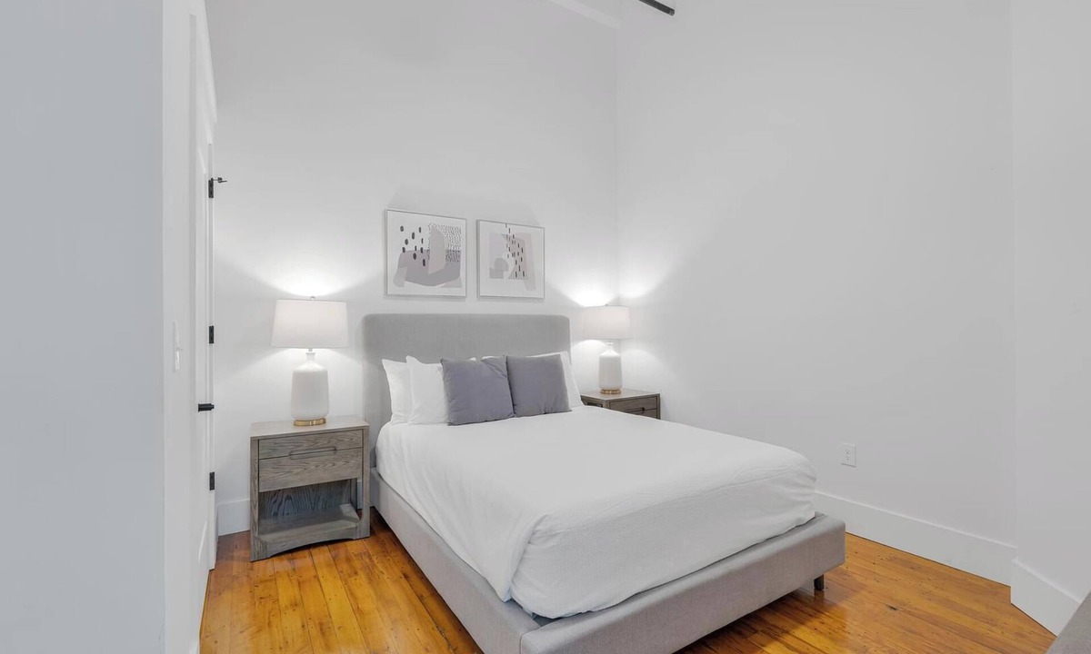 Greenville Apartment | Landing | Chic 2BD, Yoga Studio, Gym