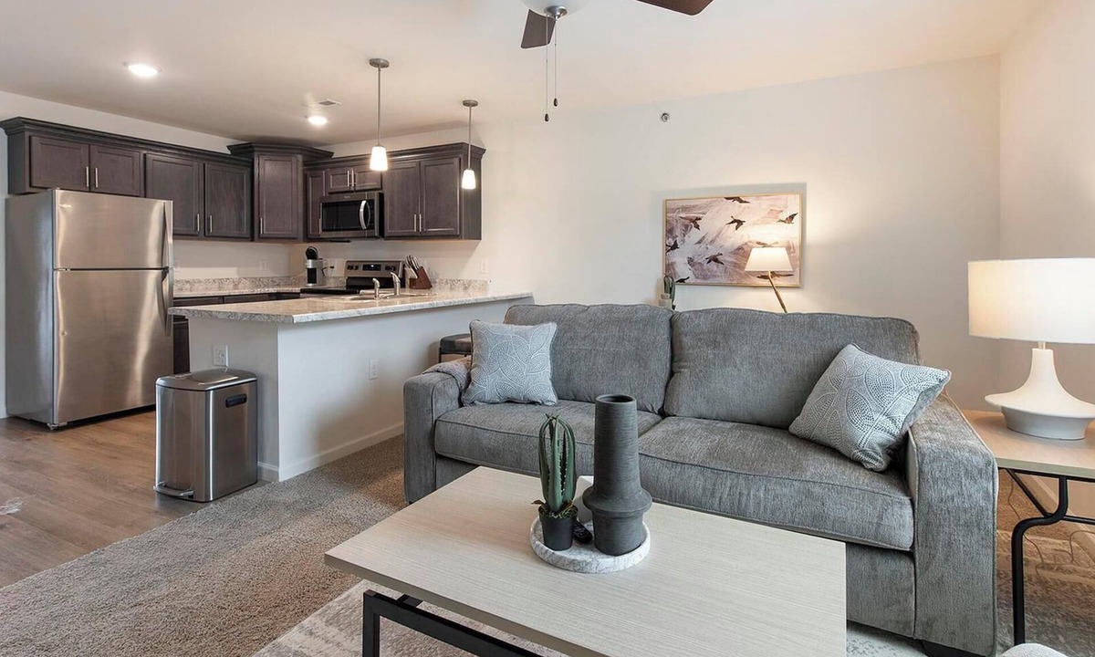 Lyman Apartment | Landing | Incredible 1BD, Pool, Gym
