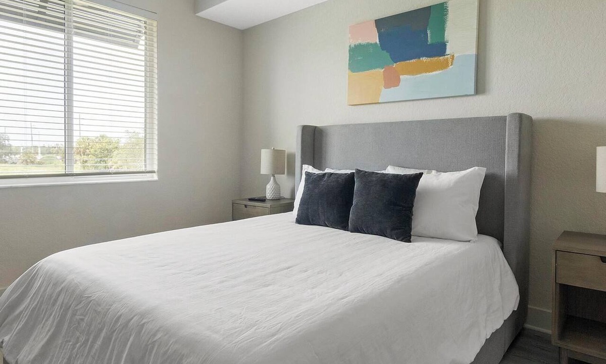 Palmetto Apartment | Landing | Modern 1BD, Gym, Yoga Studio