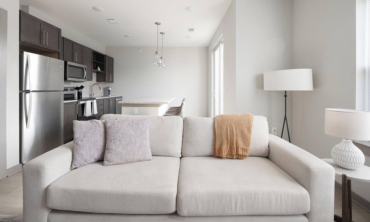 Talbot's Corner Apartment | Landing | Modern 1BD, Pool, Gym