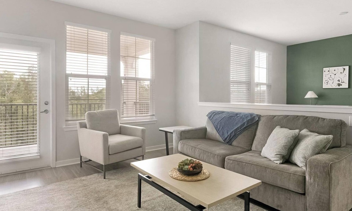 Sun City Center Apartment | Landing | Stunning 1BD, Gym