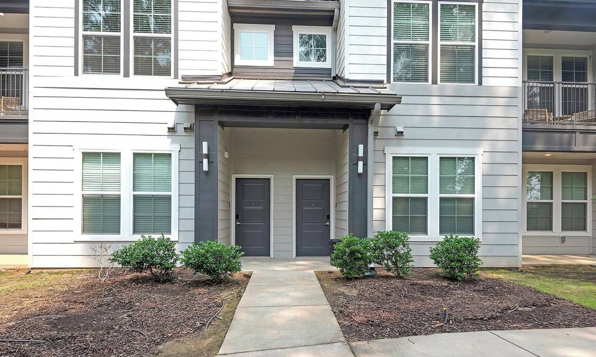 Cordova Apartment | Landing | Stunning 1BD, Yoga Studio, Gym