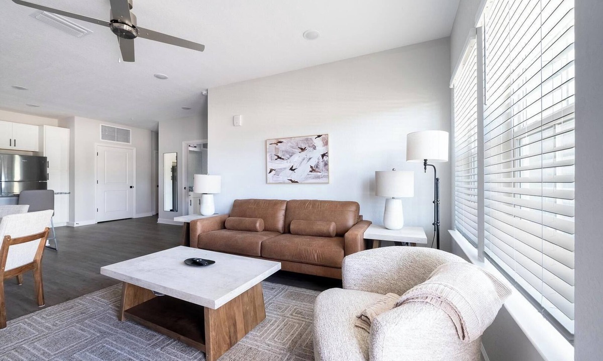 Port Malabar Apartment | Landing | Stunning 2BD, Gym, Pool