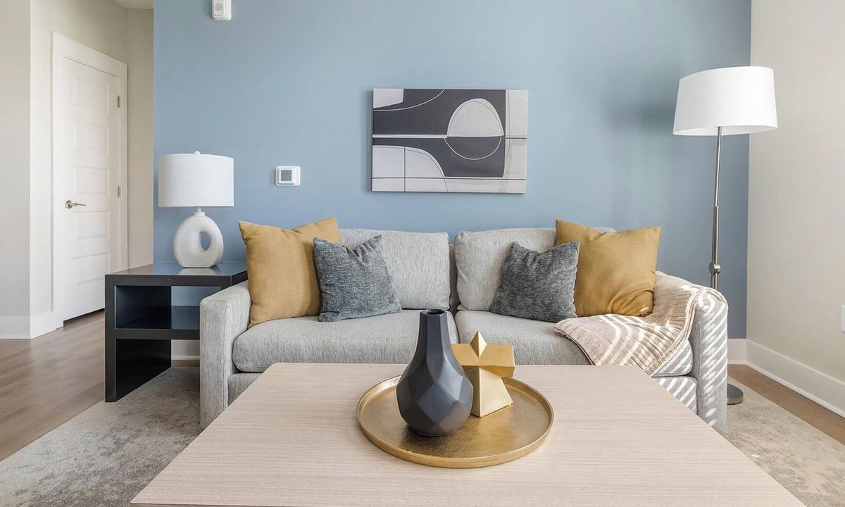 Hickory Apartment | Landing | Stylish 2BD, Yoga Studio, Gym