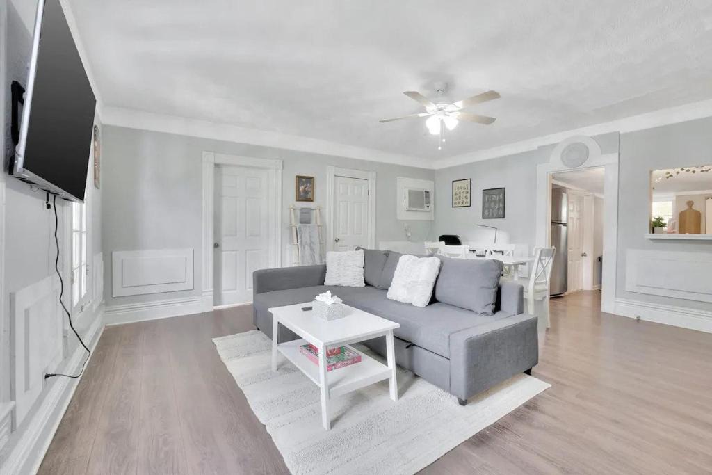 Hyde Park Apartment | Le château Tampa, Walk to Hyde Park & Amalie Arena