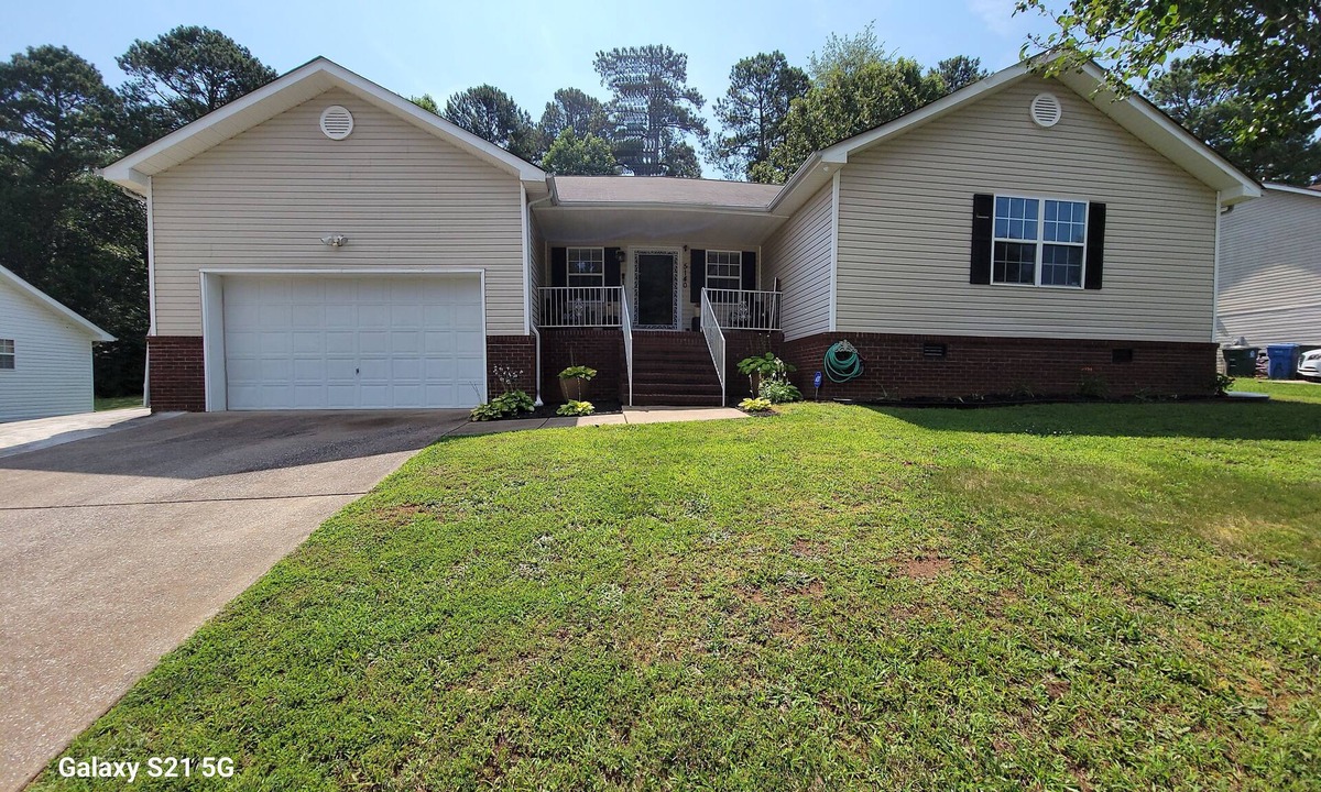 Lupton City House | Leisure Time is a stylish, comfy home that you will enjoy