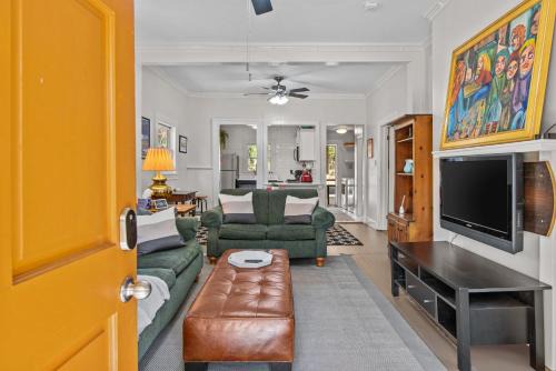 Athens House | Lenoir Cottage with covered patio and fire pit! home
