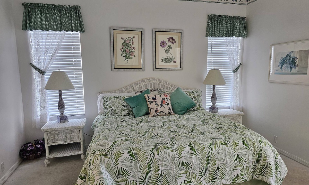 Tropical Cove Condo | "Light & Bright" 3-bedroom condo in beautiful Lexington Country Club