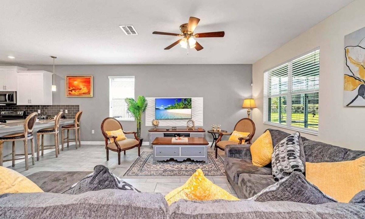 Davenport House | Lux 9Br Villa Close 2 Disney Pool Spa (9032SD)