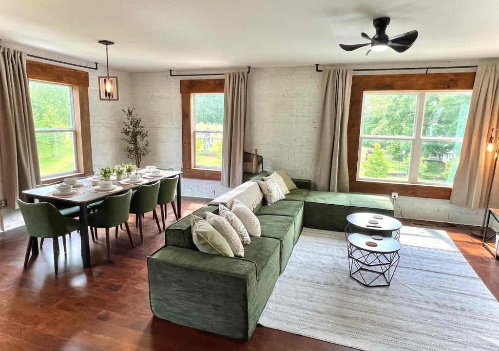 Epworth Apartment | Luxe 2 500 Sq ft Historic Retreat-Near Blue Ridge