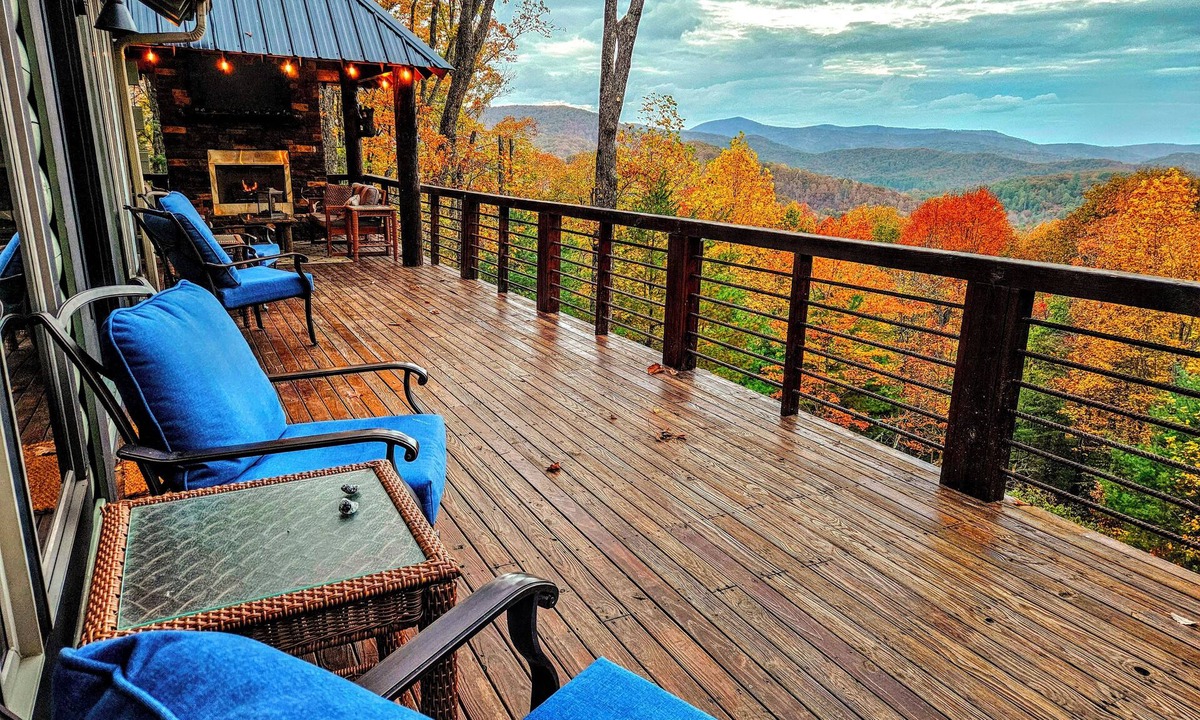 Cherry Log Cabin | Luxe Big Canoe Lodge - Blue Ridge - Mountain Views in charming Cherry Log