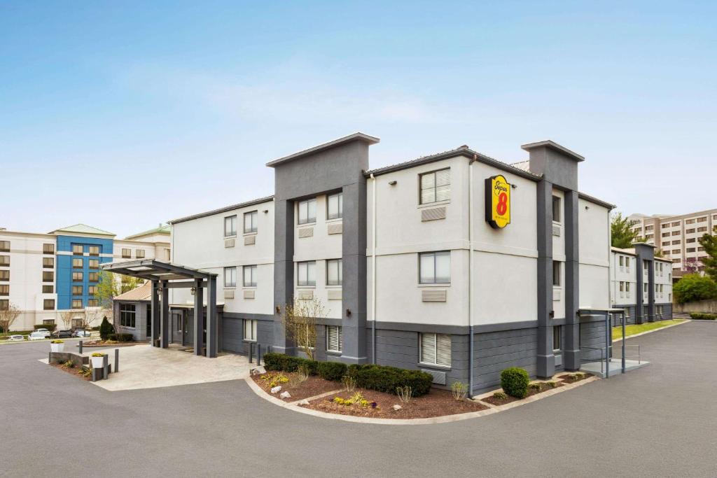 Larkwood Hotel | Luxe Hotel Nashville Airport