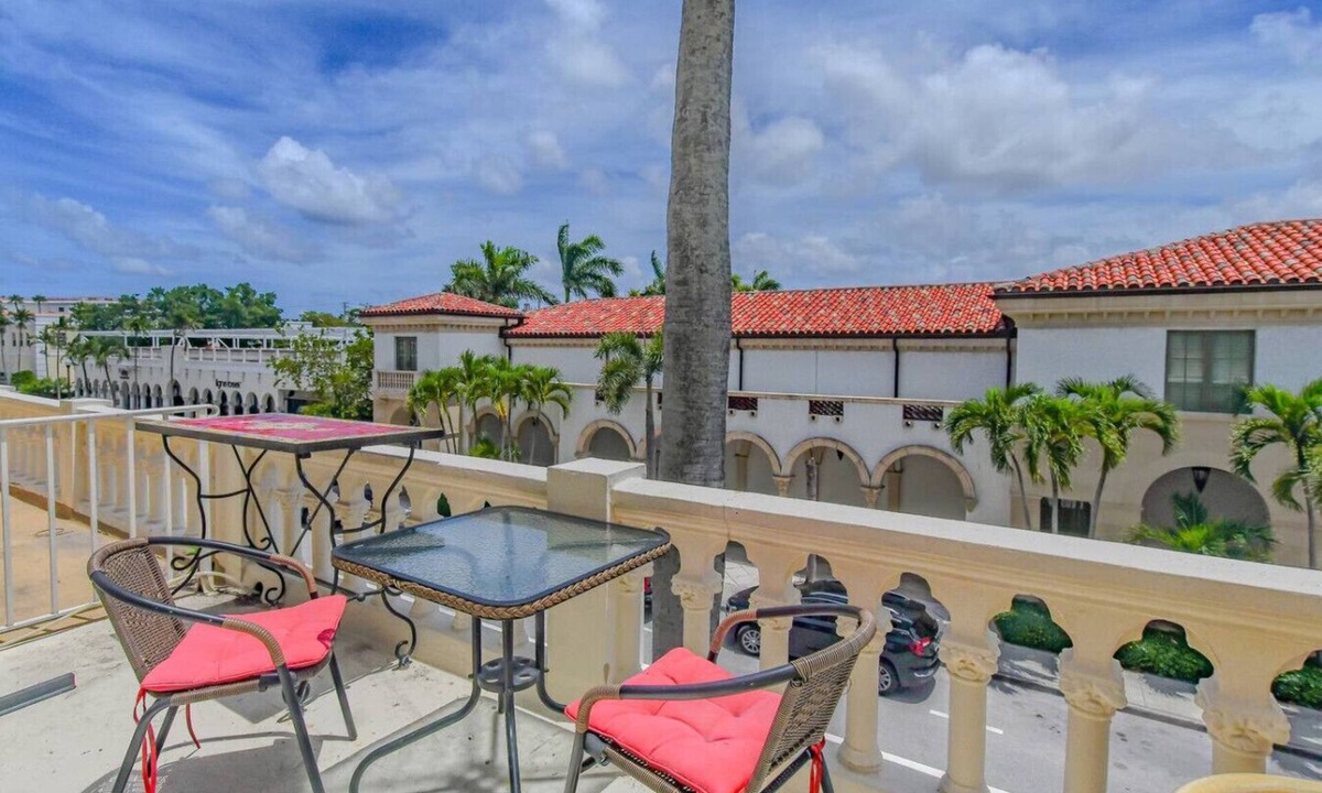 Palm Beach - West Palm Beach Apartment | Luxe Retreat w/Private Terrace