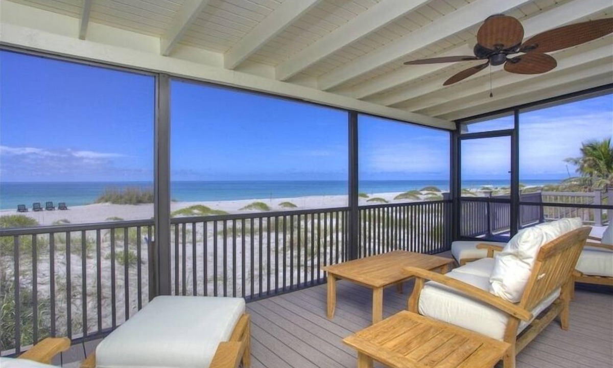 Longboat Key House | Luxurious beachfront house on exclusive LONGBOAT KEY. Directly on the beach!