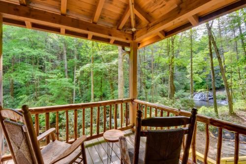 Cleveland House | Luxurious Mountain Cabin with Chestatee River Access