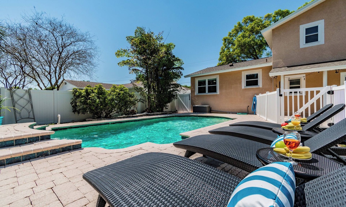 Bay Crest Park House | "Luxurious Retreat with Pool, Game Room, and Outdoor Oasis!"Close to TPA, RayJay