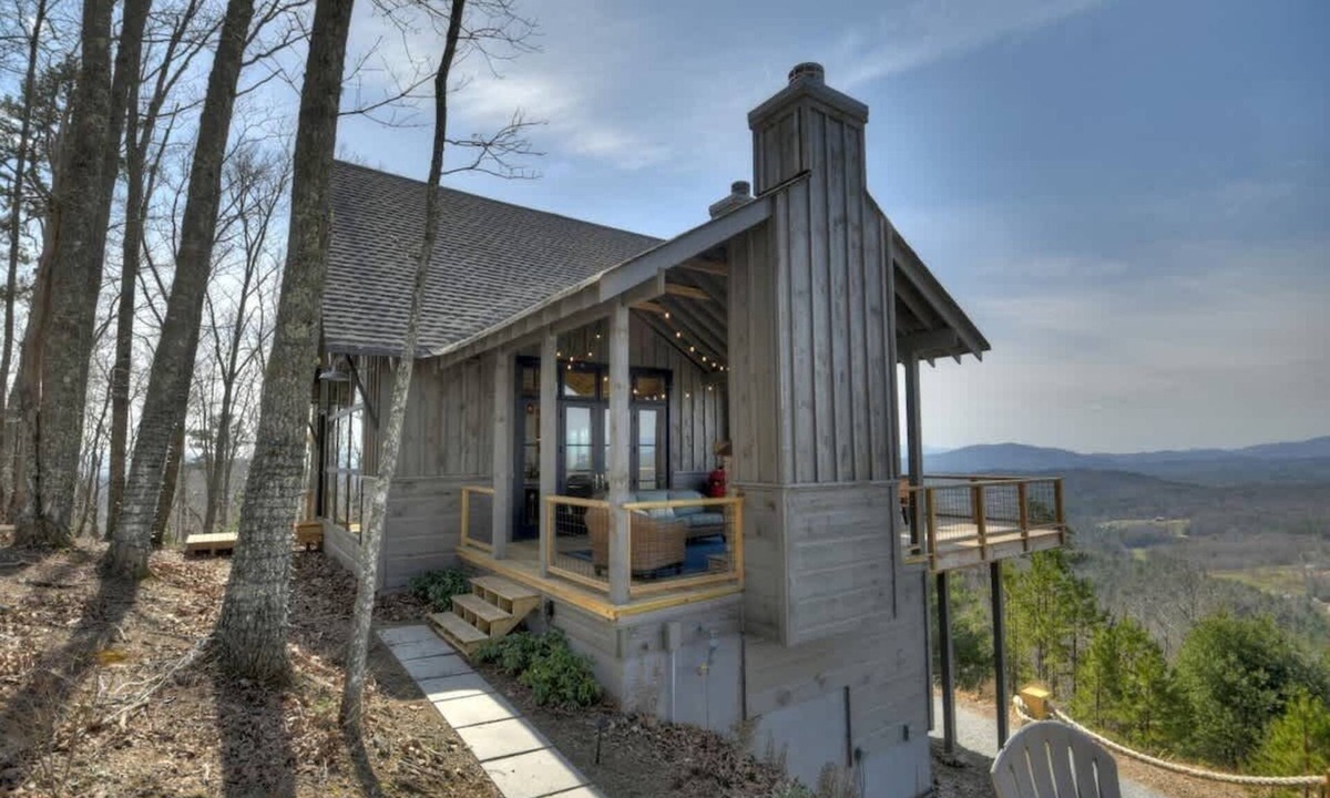 Mineral Bluff Cabin | Luxury 5BR Cabin | Hot Tub & Mtn Views | Secluded