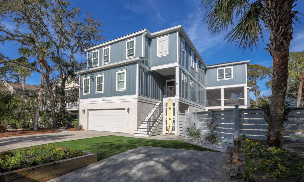 North Forest Beach House | Luxury 7 BR, 3rd Row, Pool & Spa; Sept 5-12 week OPEN! Short Term Rental#069778
