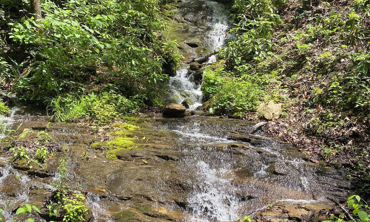 Bryson City Cabin | Luxury cabin at an affordable price with waterfall!
