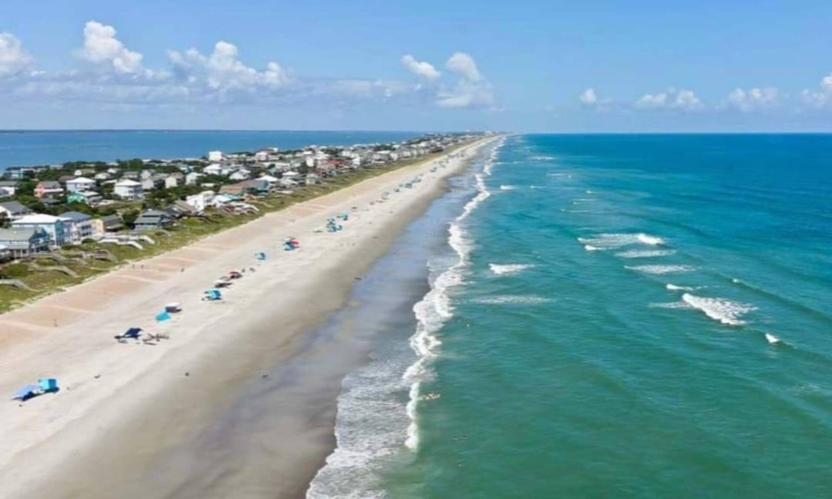 Emerald Isle Condo | Luxury Condo at Emerald Isle!