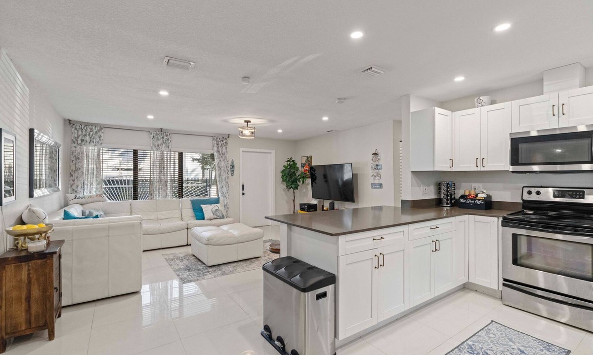 West Little River House | Luxury Family Friendly Villa