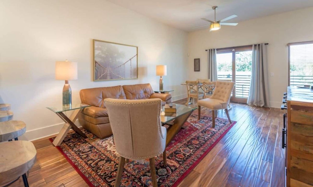 Winter Park Apartment | Luxury Living Just 3 Blocks From Park Ave!