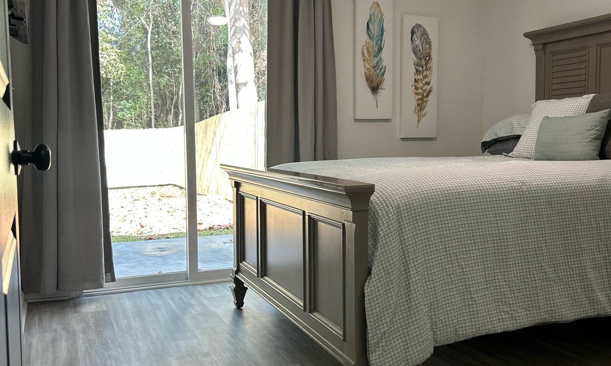 Tallahassee House | LUXURY RENOVATED TOWNHOUSE CLOSE I-10