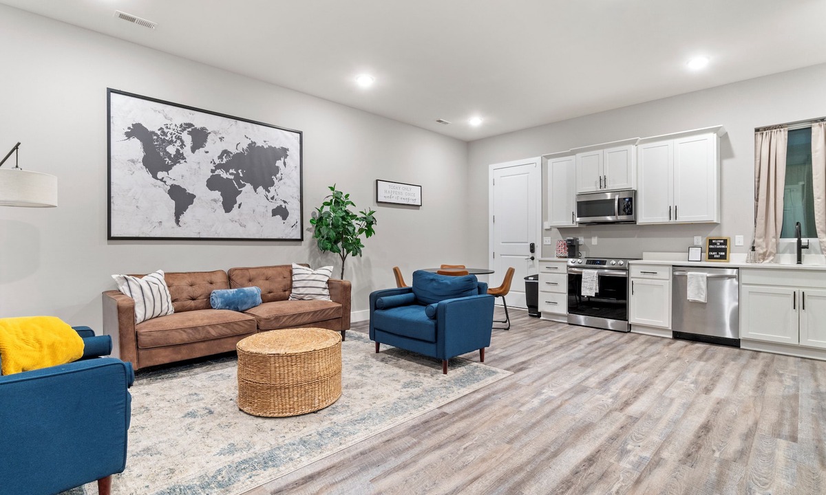 Chattanooga House | Luxury Townhome in Southside for Mid Term Stays