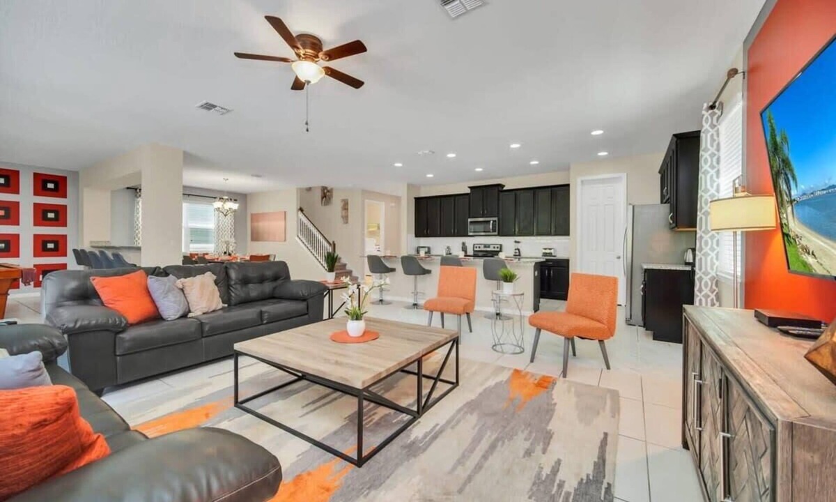 Florida Central Atlantic Coast House | Luxury Villa, huge West-facing pool, Themed Rooms!