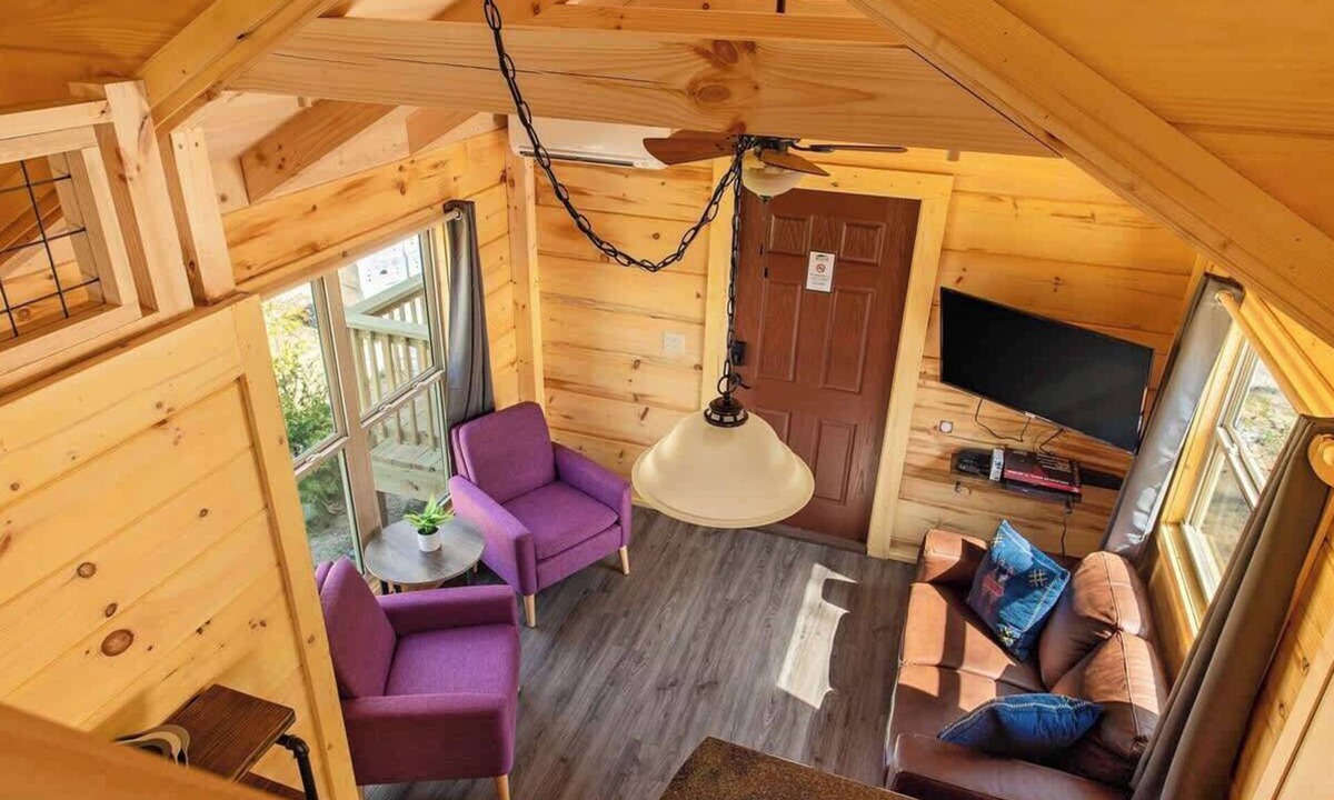 Lookout Valley Neighborhood Association Cabin | Maggie Mountain Charm Close to Downtown