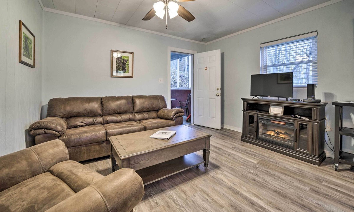 Maggie Valley Cottage | Maggie Valley Cottage Near Festival Grounds!