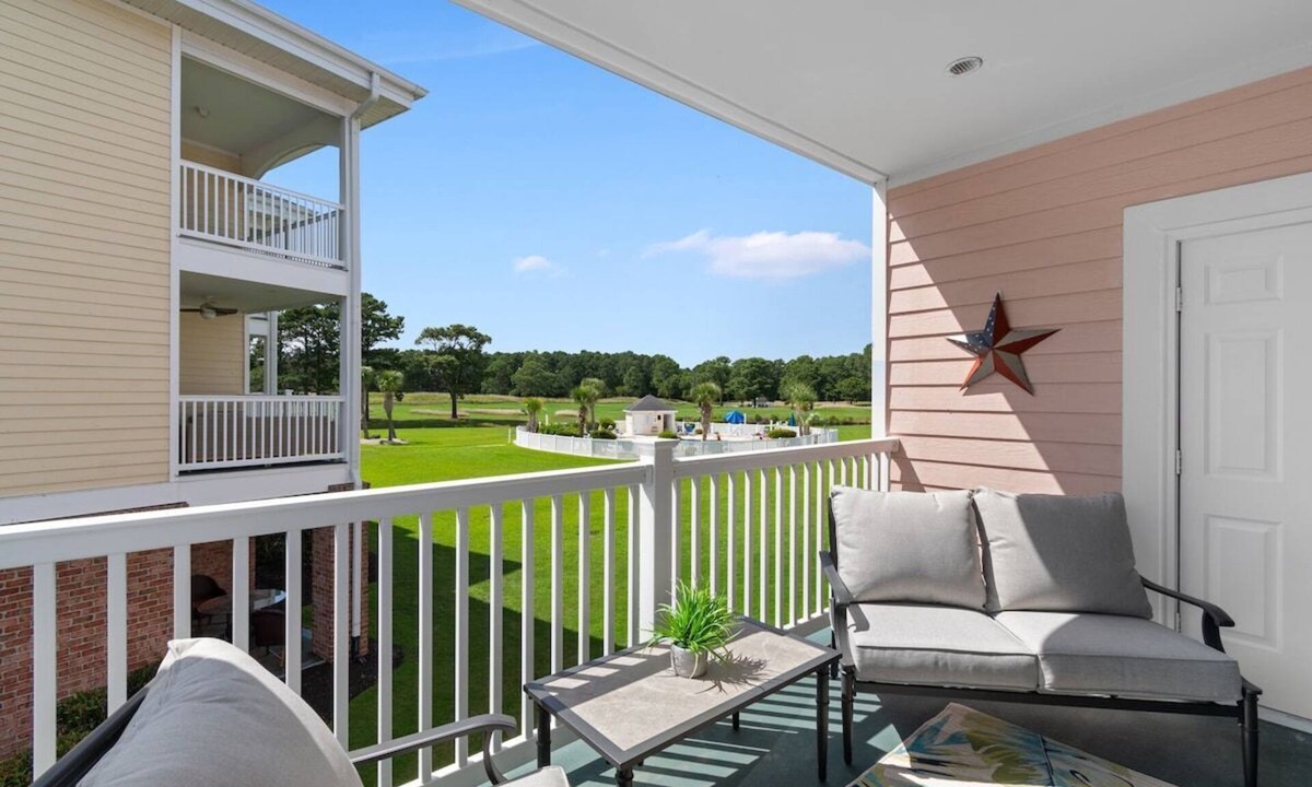 Central Myrtle Beach Condo | Magnificent Magnolias