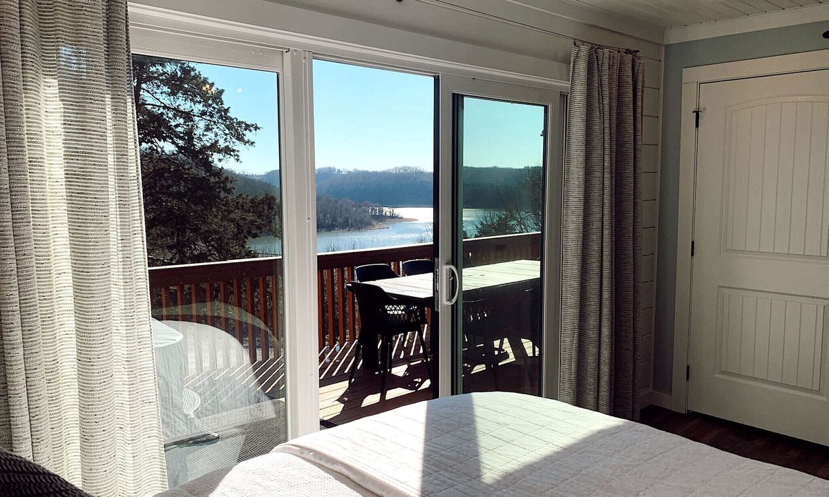Baxter Cabin | Maple Ridge Lake House on Center Hill Lake