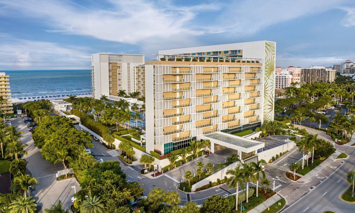Marco Island Resort | Marriott's Crystal Shores